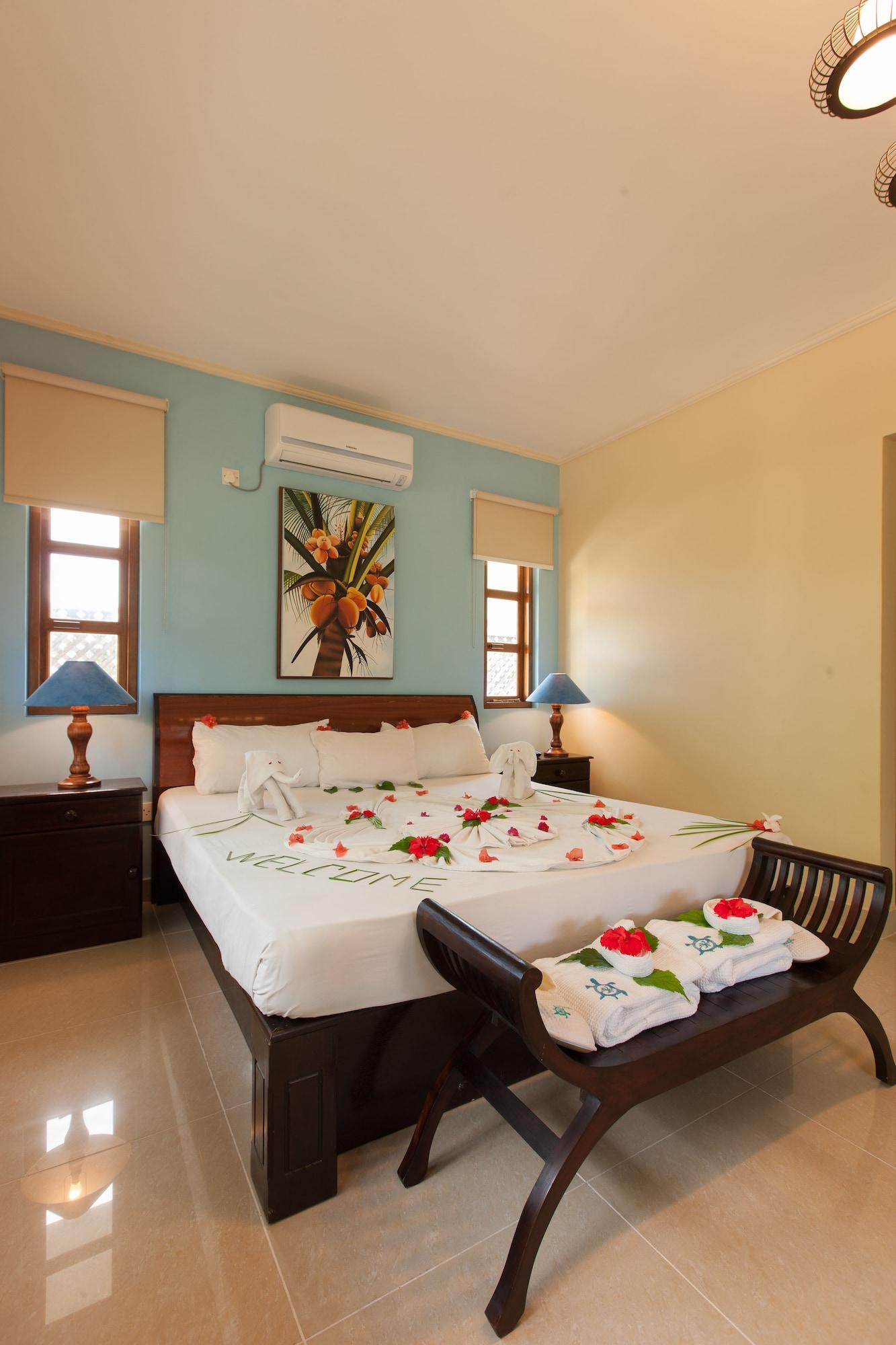 Le Relax Self Catering Apartment La Digue Kültér fotó