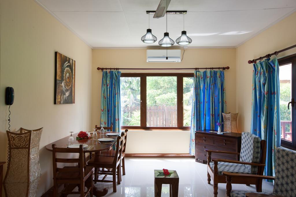 Le Relax Self Catering Apartment La Digue Kültér fotó
