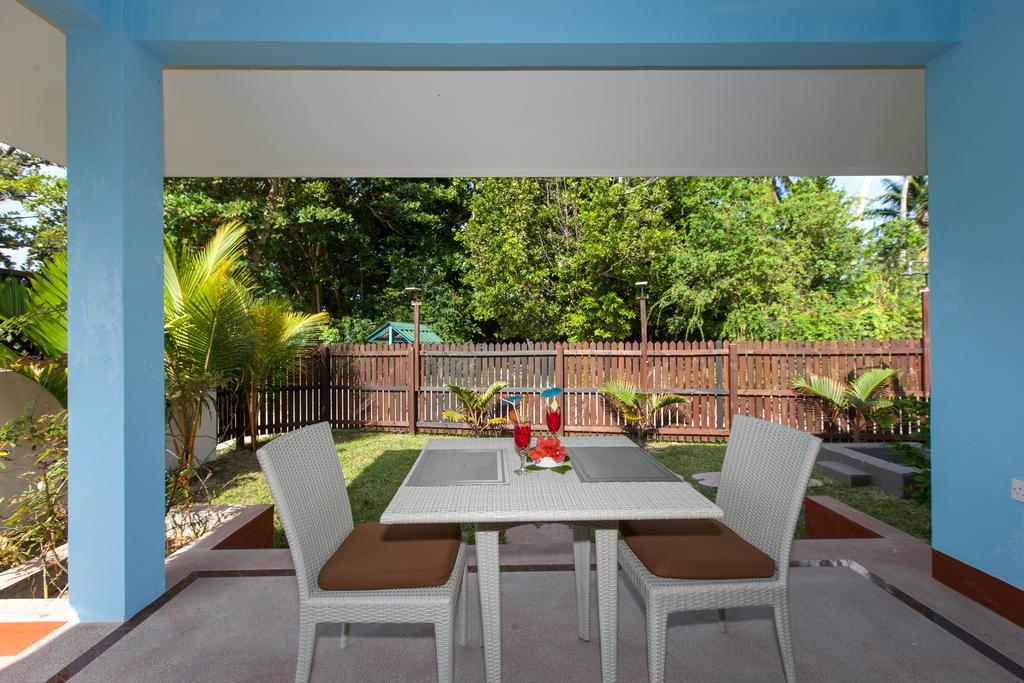 Le Relax Self Catering Apartment La Digue Kültér fotó