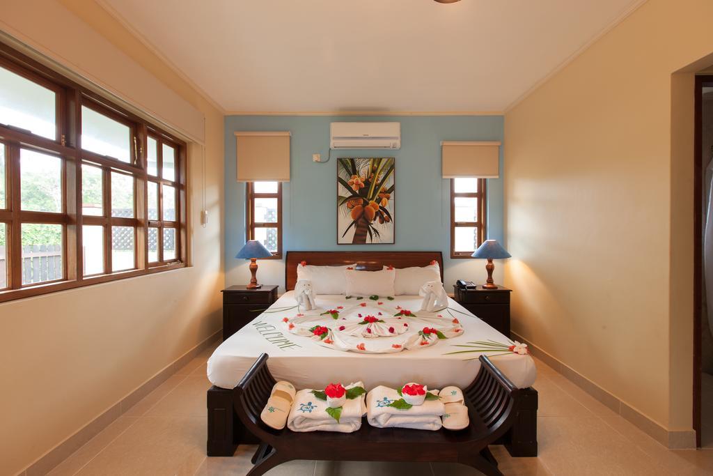 Le Relax Self Catering Apartment La Digue Kültér fotó