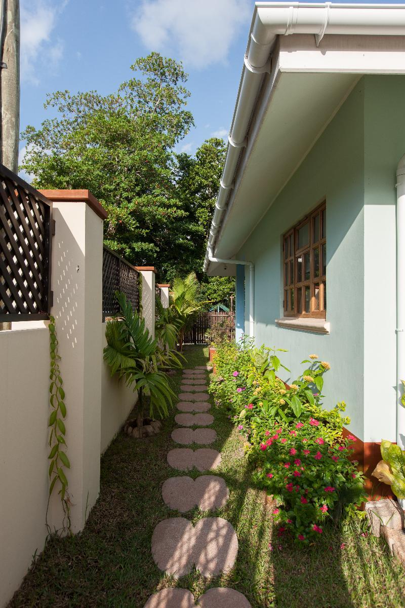Le Relax Self Catering Apartment La Digue Kültér fotó